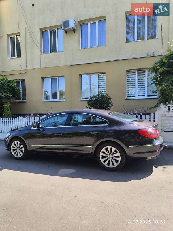 Купе Volkswagen CC / Passat CC 2010 в 