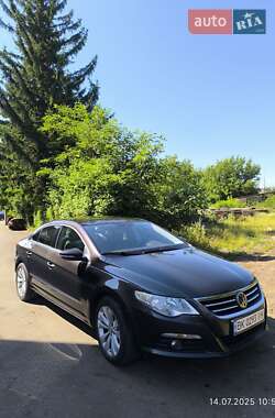 Купе Volkswagen CC / Passat CC 2010 в Дубно