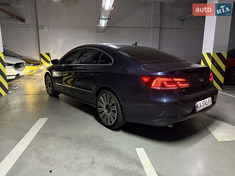 Купе Volkswagen CC / Passat CC 2016 в Києві