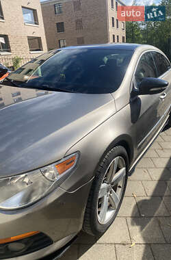 Купе Volkswagen CC / Passat CC 2011 в 