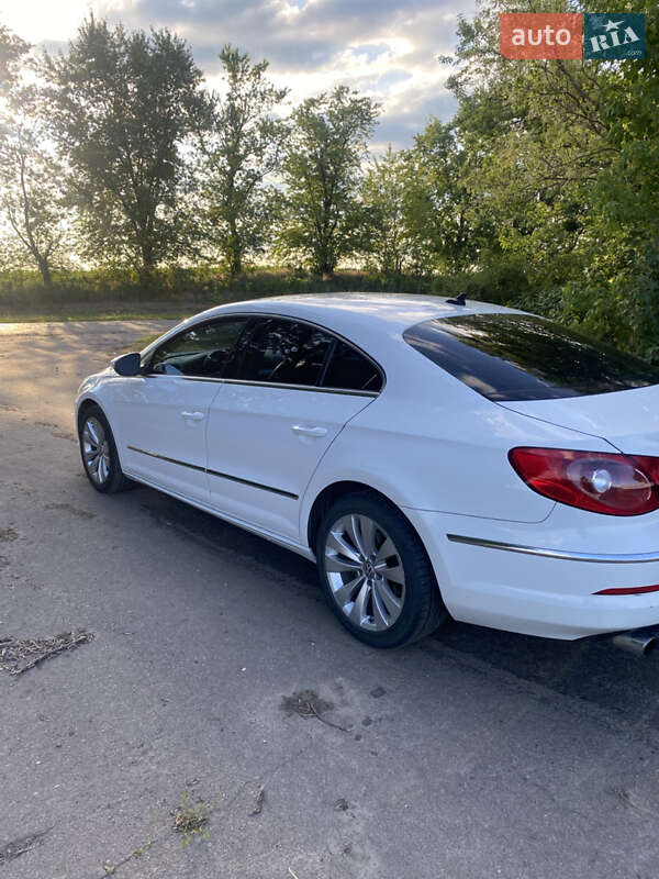 Купе Volkswagen CC / Passat CC 2012 в Борисполе
