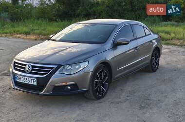 Купе Volkswagen CC / Passat CC 2010 в Южному