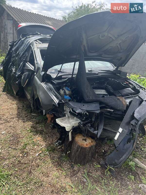 Купе Volkswagen CC / Passat CC 2010 в Києві