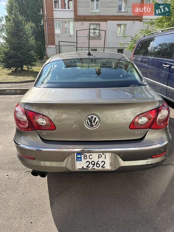 Купе Volkswagen CC / Passat CC 2011 в Львові