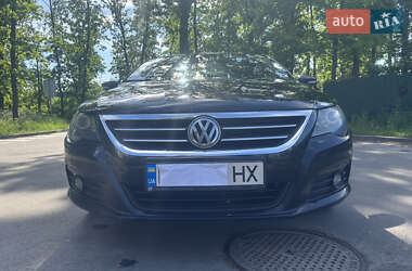 Купе Volkswagen CC / Passat CC 2011 в 