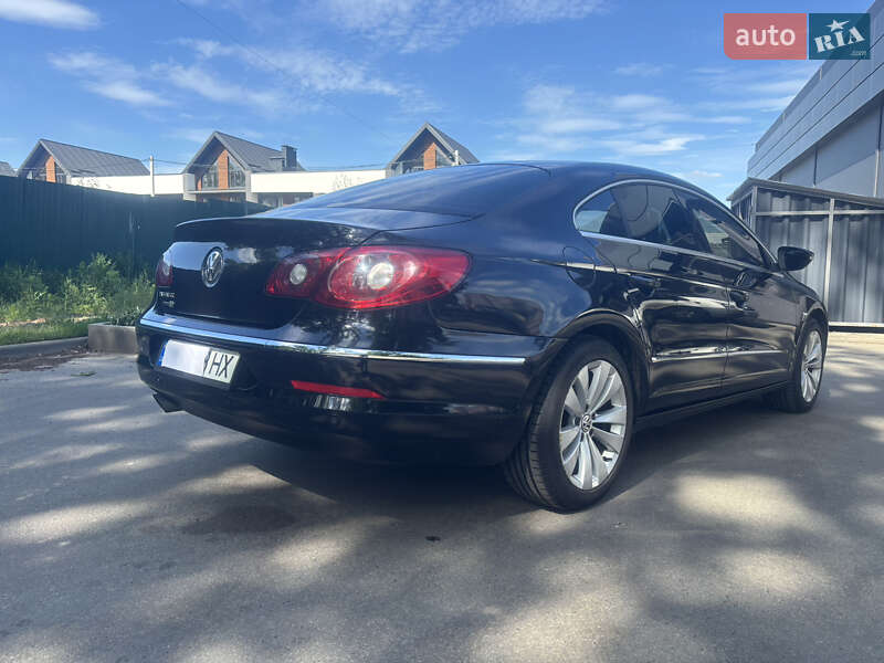 Купе Volkswagen CC / Passat CC 2011 в Киеве