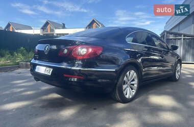 Купе Volkswagen CC / Passat CC 2011 в 