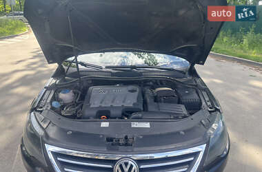 Купе Volkswagen CC / Passat CC 2011 в 