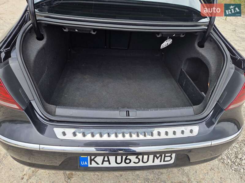 Купе Volkswagen CC / Passat CC 2013 в Києві
