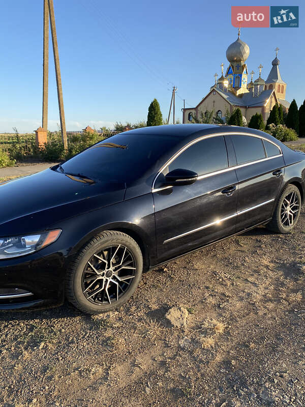 Купе Volkswagen CC / Passat CC 2012 в Николаеве