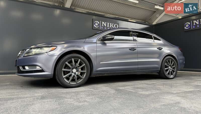 Купе Volkswagen CC / Passat CC 2013 в Києві
