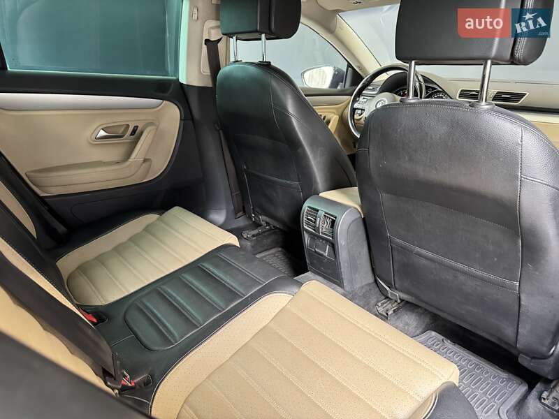 Купе Volkswagen CC / Passat CC 2013 в Києві
