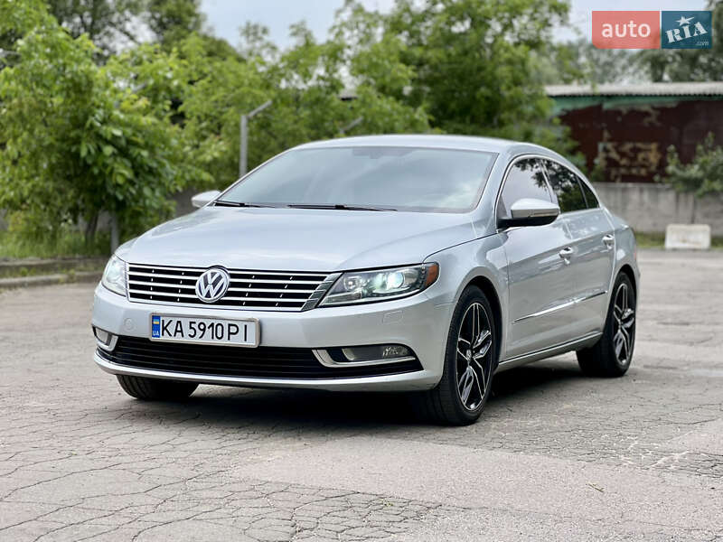 Купе Volkswagen CC / Passat CC 2013 в Киеве