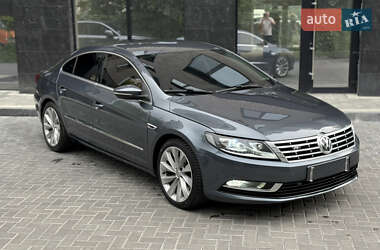 Купе Volkswagen CC / Passat CC 2012 в 
