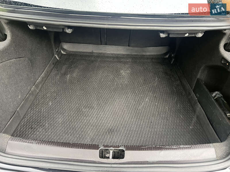 Купе Volkswagen CC / Passat CC 2014 в Киеве