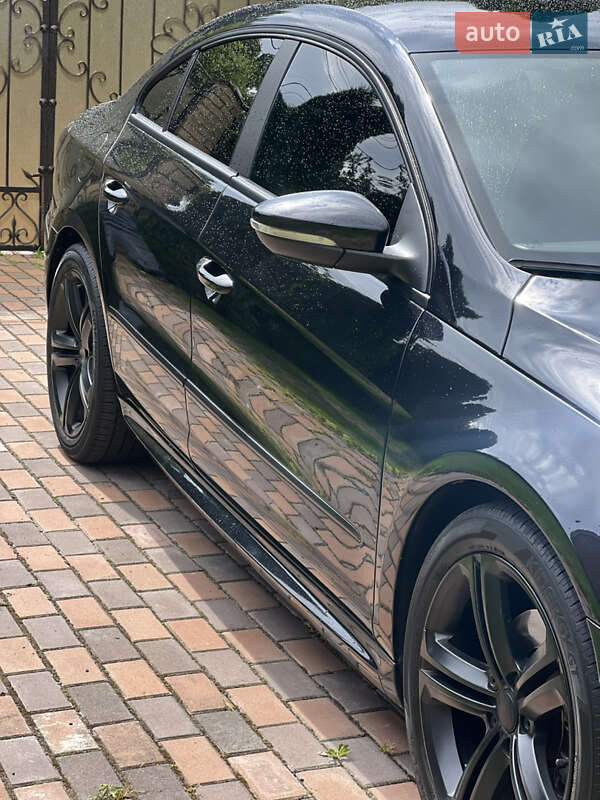 Купе Volkswagen CC / Passat CC 2014 в Киеве
