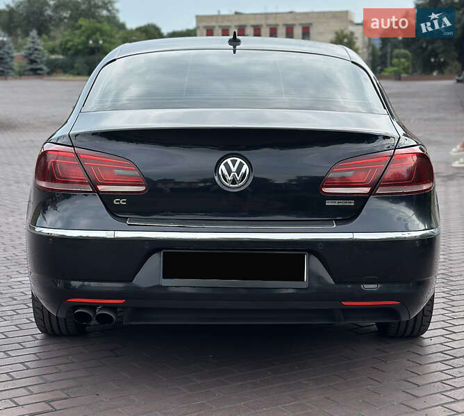 Купе Volkswagen CC / Passat CC 2012 в Дніпрі