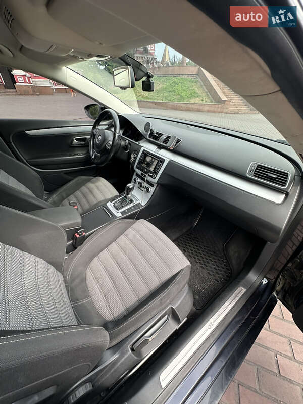 Купе Volkswagen CC / Passat CC 2012 в Дніпрі