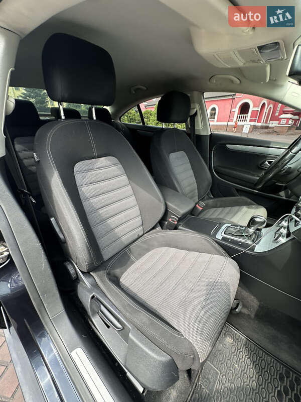 Купе Volkswagen CC / Passat CC 2012 в Дніпрі