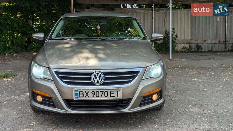 Купе Volkswagen CC / Passat CC 2009 в Луцьку