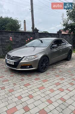 Купе Volkswagen CC / Passat CC 2010 в Ровно