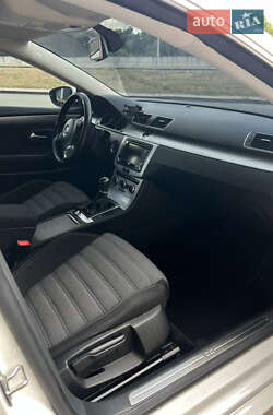 Купе Volkswagen CC / Passat CC 2013 в 