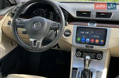Купе Volkswagen CC / Passat CC 2011 в 