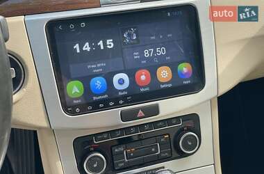 Купе Volkswagen CC / Passat CC 2011 в 