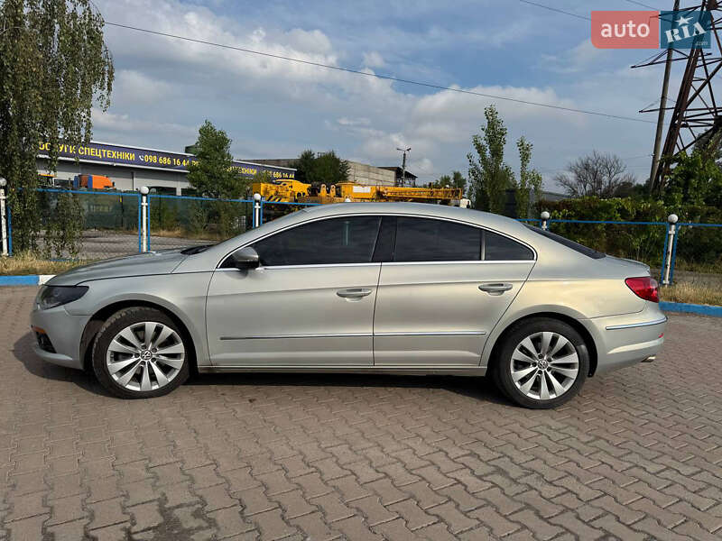 Купе Volkswagen CC / Passat CC 2011 в Киеве