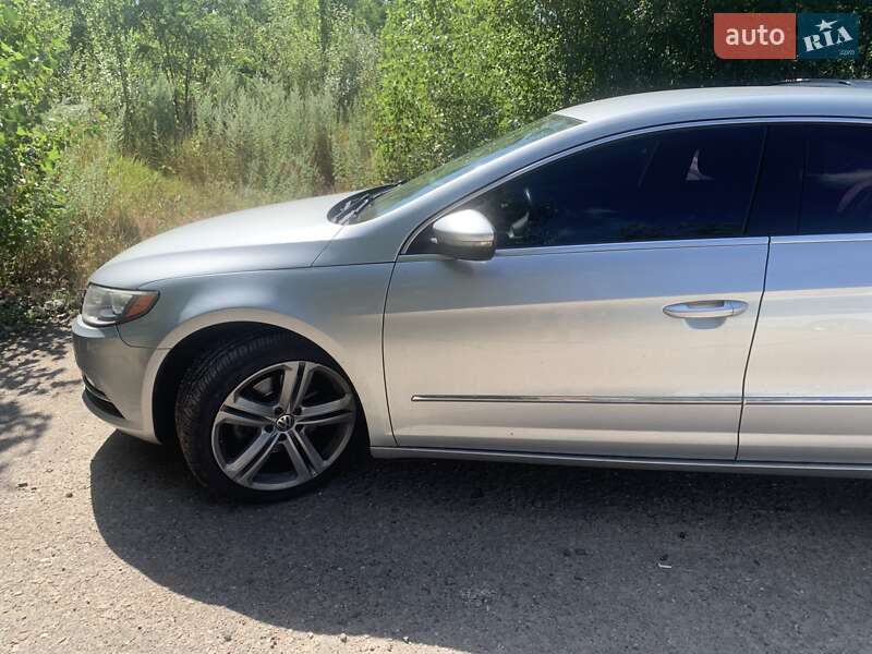 Купе Volkswagen CC / Passat CC 2012 в Киеве