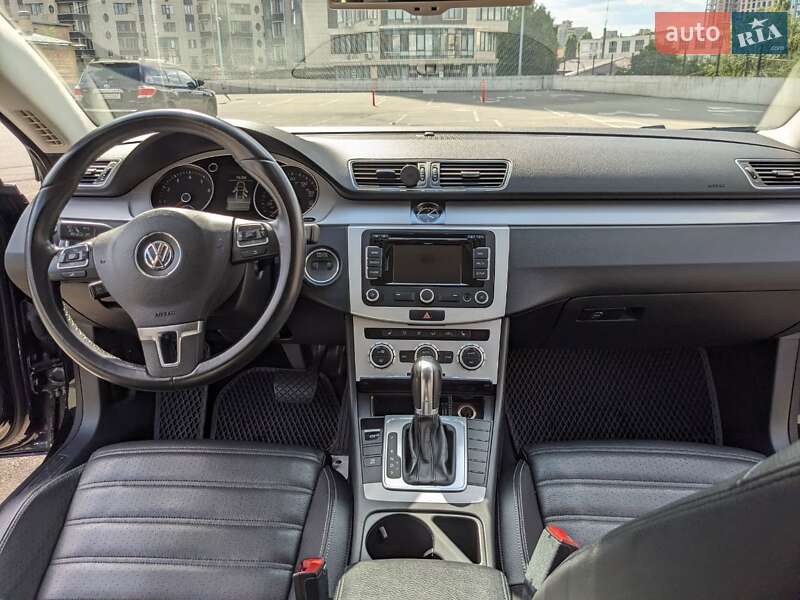 Купе Volkswagen CC / Passat CC 2014 в Киеве