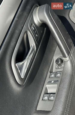 Купе Volkswagen CC / Passat CC 2011 в 