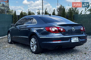 Купе Volkswagen CC / Passat CC 2011 в 