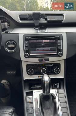 Купе Volkswagen CC / Passat CC 2011 в 