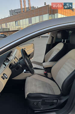 Купе Volkswagen CC / Passat CC 2015 в 