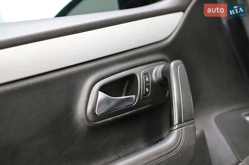 Купе Volkswagen CC / Passat CC 2012 в Дрогобичі