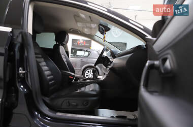 Купе Volkswagen CC / Passat CC 2012 в 