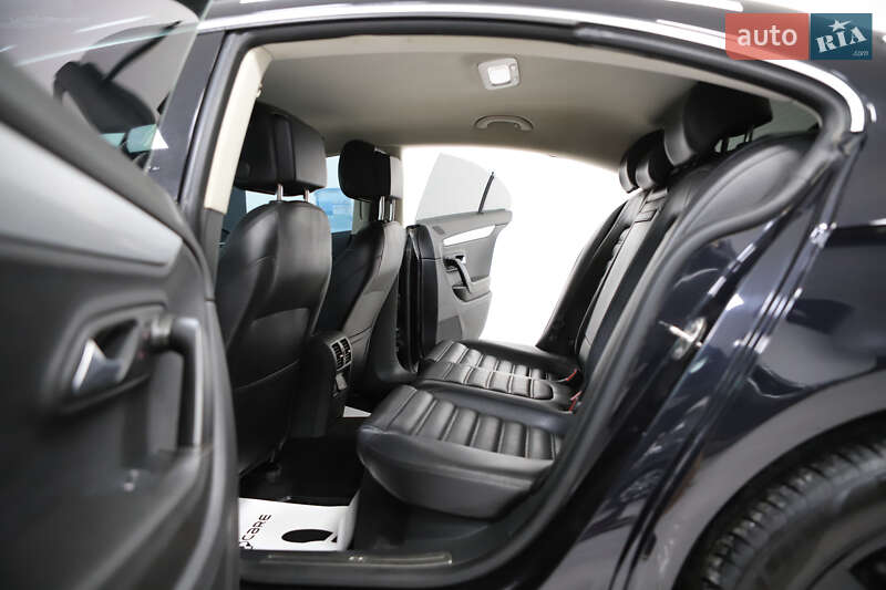 Купе Volkswagen CC / Passat CC 2012 в Дрогобичі