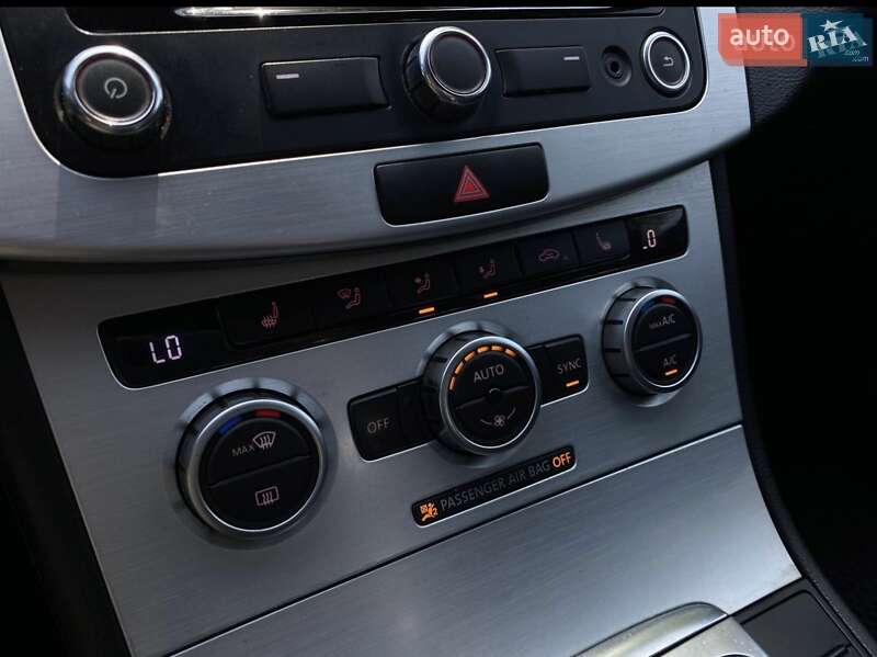 Купе Volkswagen CC / Passat CC 2014 в Дніпрі