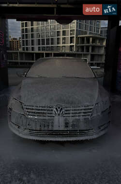 Купе Volkswagen CC / Passat CC 2013 в Львове