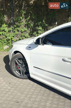 Купе Volkswagen CC / Passat CC 2011 в 