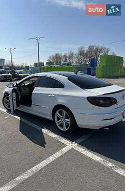 Купе Volkswagen CC / Passat CC 2011 в 