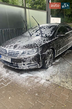 Купе Volkswagen CC / Passat CC 2012 в 