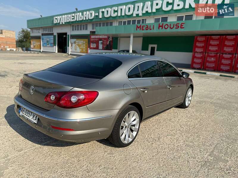 Купе Volkswagen CC / Passat CC 2011 в Дніпрі