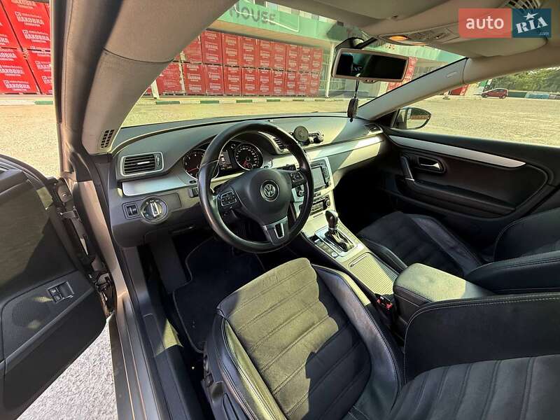 Купе Volkswagen CC / Passat CC 2011 в Дніпрі