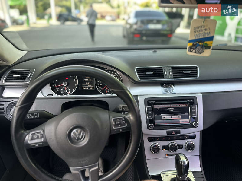 Купе Volkswagen CC / Passat CC 2012 в Києві