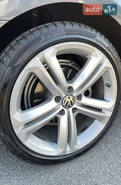 Купе Volkswagen CC / Passat CC 2012 в 