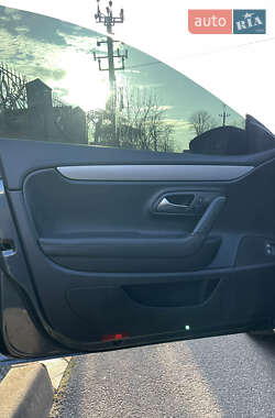 Купе Volkswagen CC / Passat CC 2012 в 