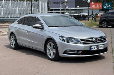 Купе Volkswagen CC / Passat CC 2012 в Киеве