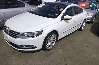 Седан Volkswagen CC / Passat CC 2013 в 
